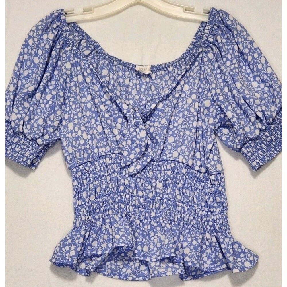 Women’s Medium Baby Blue Floral Blouse Milkmaid Cottage Babydoll Puff Sleeve